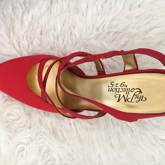 The PM Collection Vintage Womens Red Strappy Heels - Picture 2 of 5